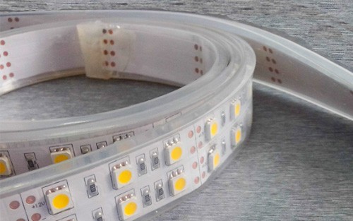 恒温一体式激光焊接设备焊接LED灯带应用案例